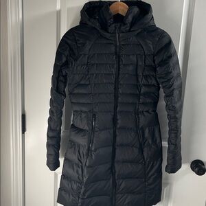 Lululemon Long pack in Down Jacket size 6